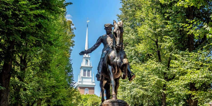 see-paul-revere-statue-boston-city-tour.jpg