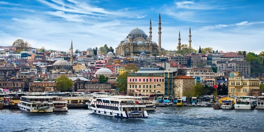 discover-istanbul-on-guided-holiday.jpg