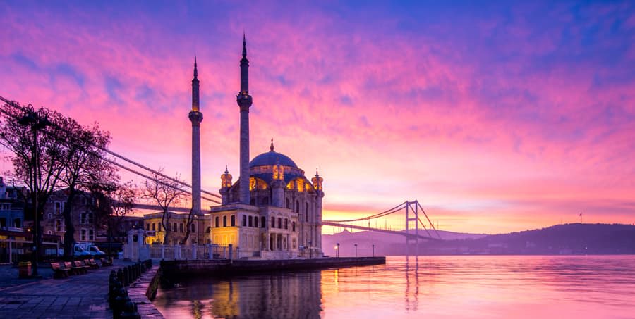 visit-istanbul-on-turkey-holiday.jpg