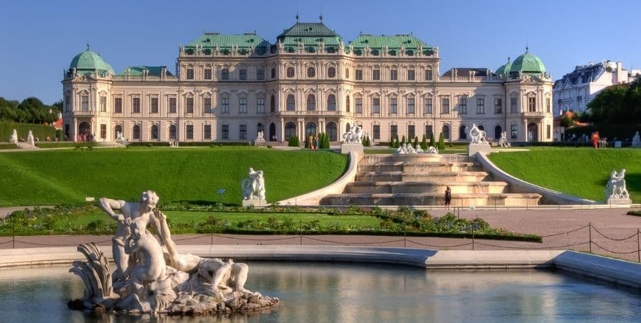 discover-belvedere-palace-vienna.jpg