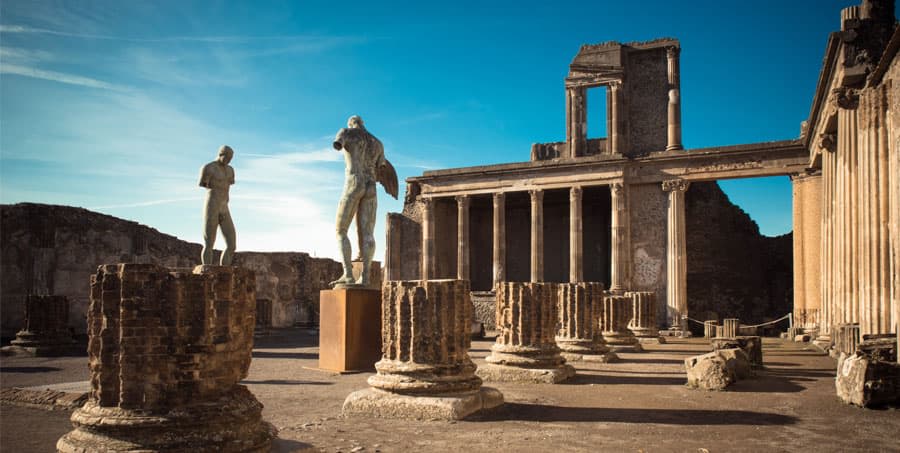 explore-pompeii-on-sorrento-guided-holiday.jpg