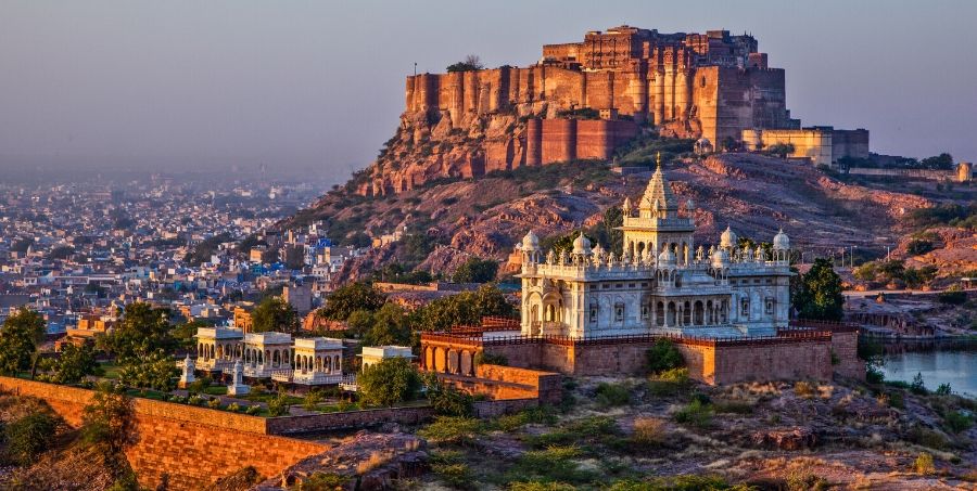 visit-mehrangarh-fort-on-guided-india-holiday.jpg