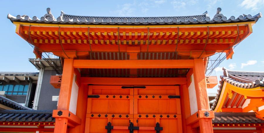 4-wooden-buildings.jpg