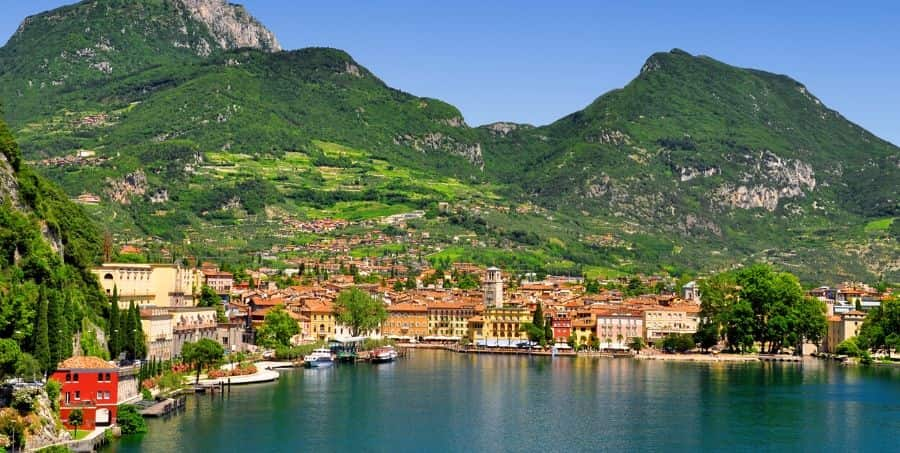 visit-lake-garda-on-guided-italy-holiday.jpg