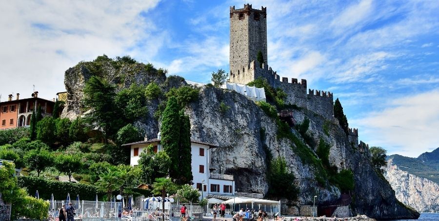 visit-a-castle-in-malcesine.jpg