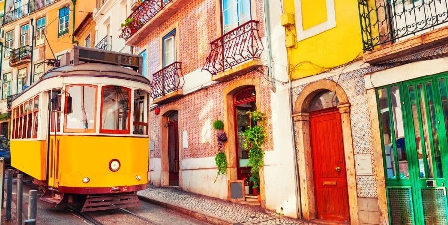 explore-lisbon.jpg