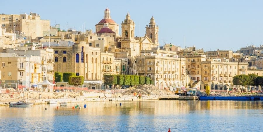 visit-senglea-harbor.jpg