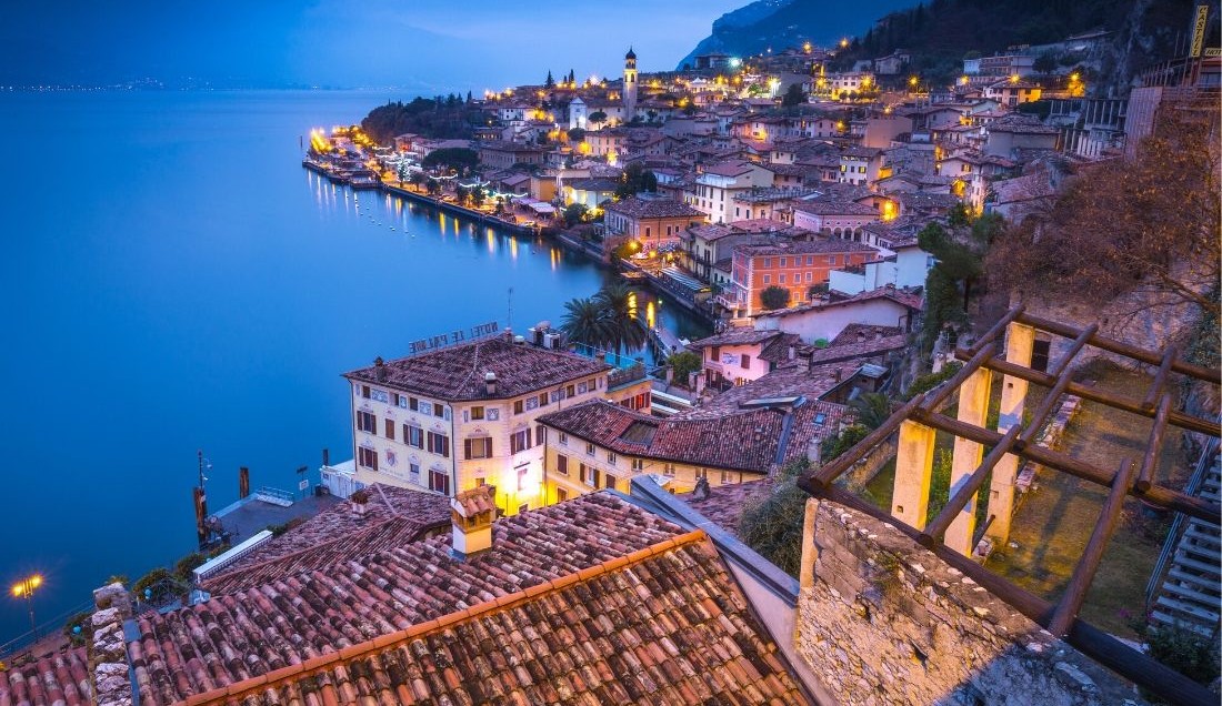 Lake Garda, Venice & Verona Christmas Markets - Solo Traveller