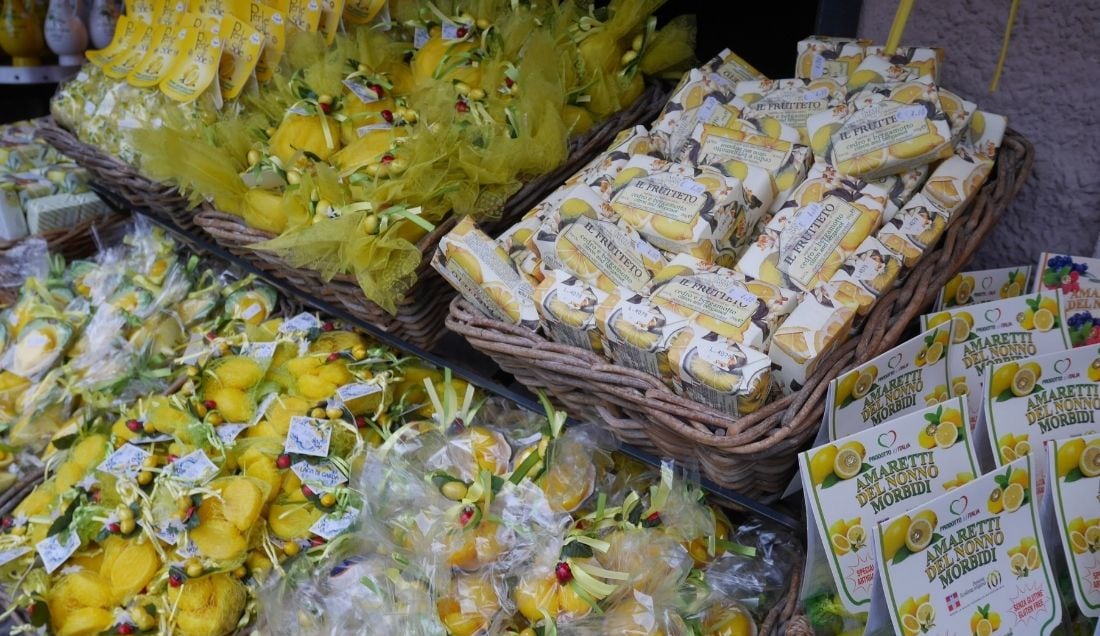 Pick up some lemon souvenirs!