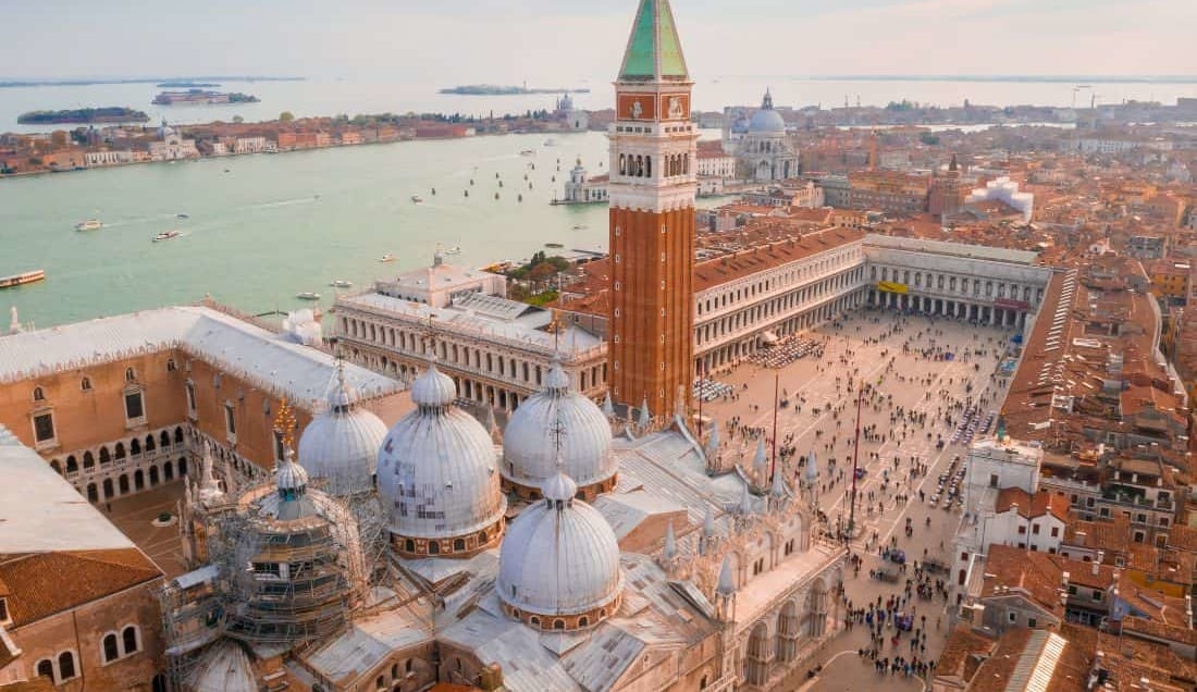 Uncover the top sights of Venice