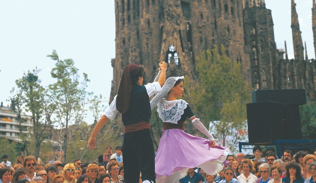 Experience the highlights of Barcelona