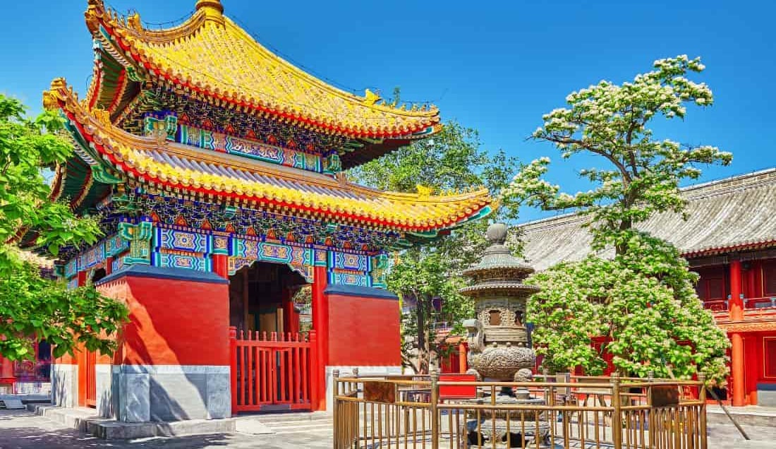 Explore The Lama Temple in Beijing