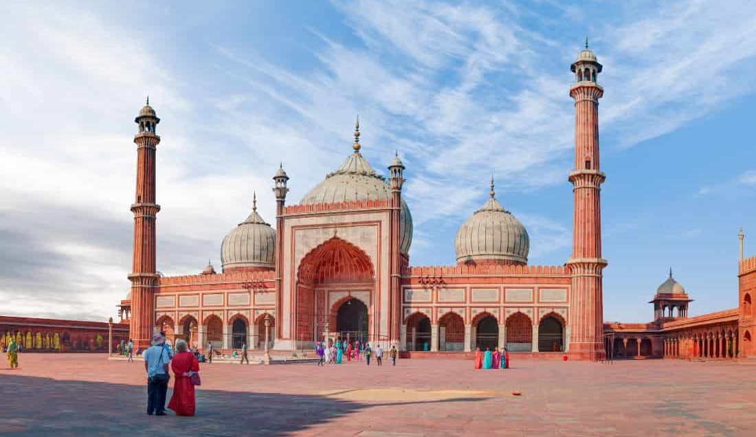 See the top sights in Delhi like Jama Masjid