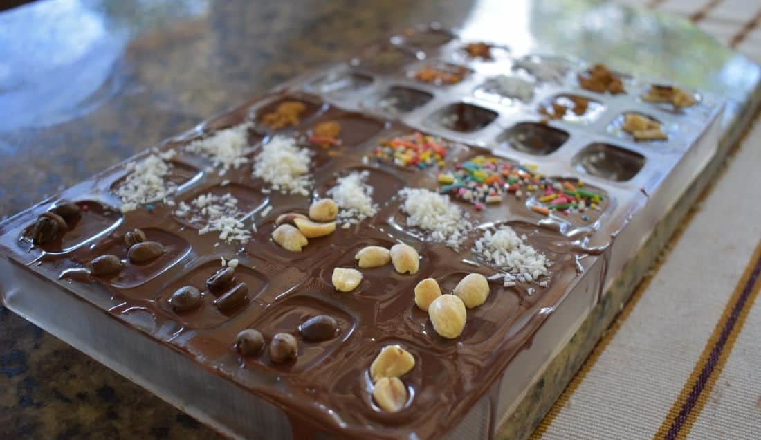 Make your own sweet treats using Costa Rican chocolate!