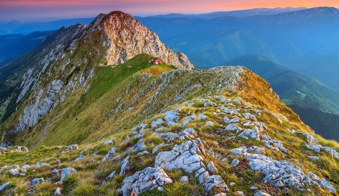 Piatra mare mountain view