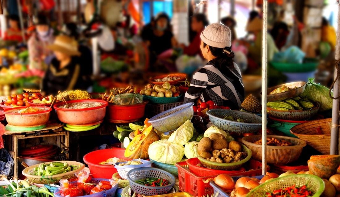 Explore the Food Markets of Vietnam