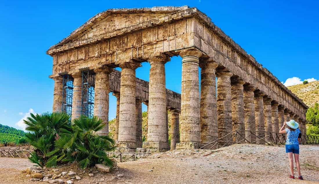 See Doric temple in Segesta