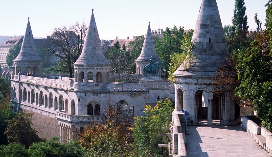 Explore Fishermans Bastion Budapest