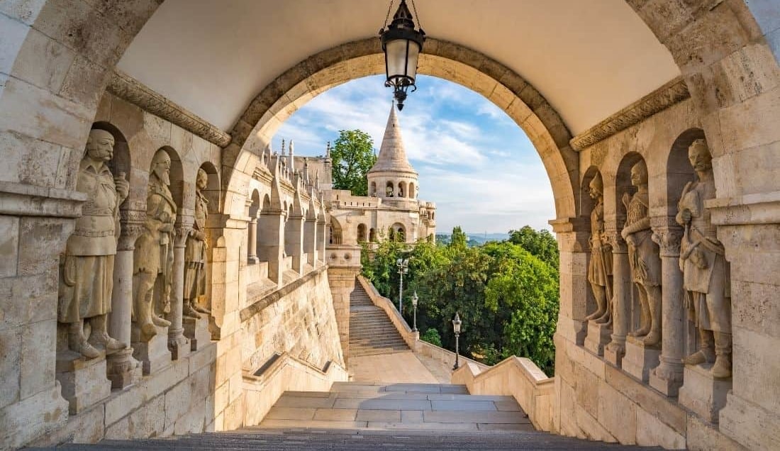 Discover Fisherman Bastion Gate