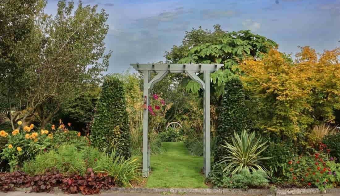 Discover Douenza Garden