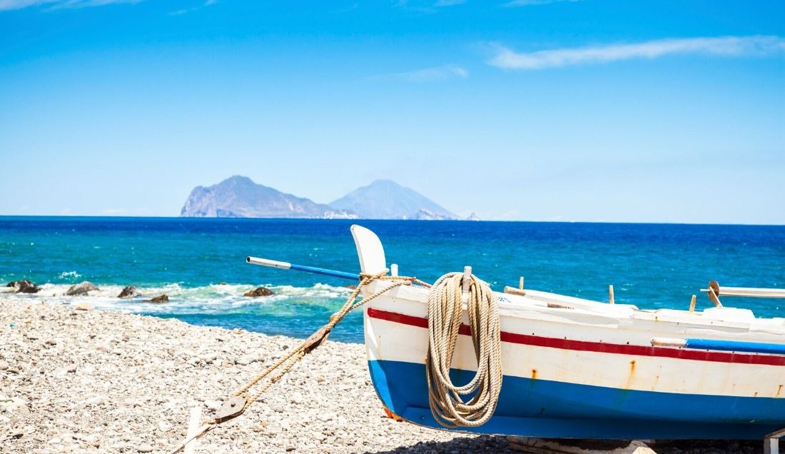 Relax on the beach in Sicily