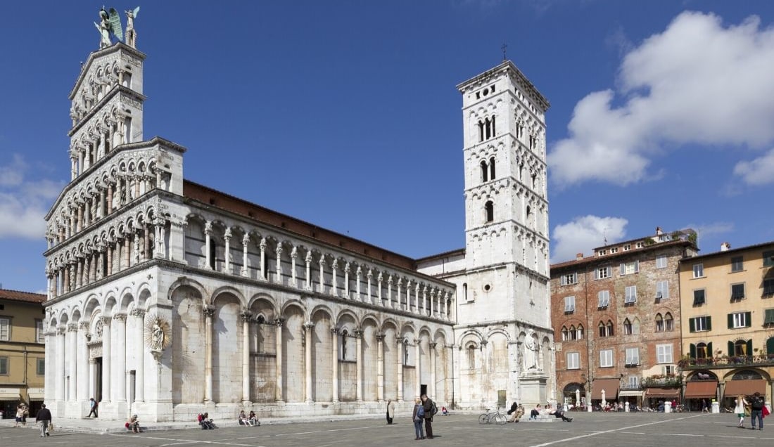 Discover Lucca