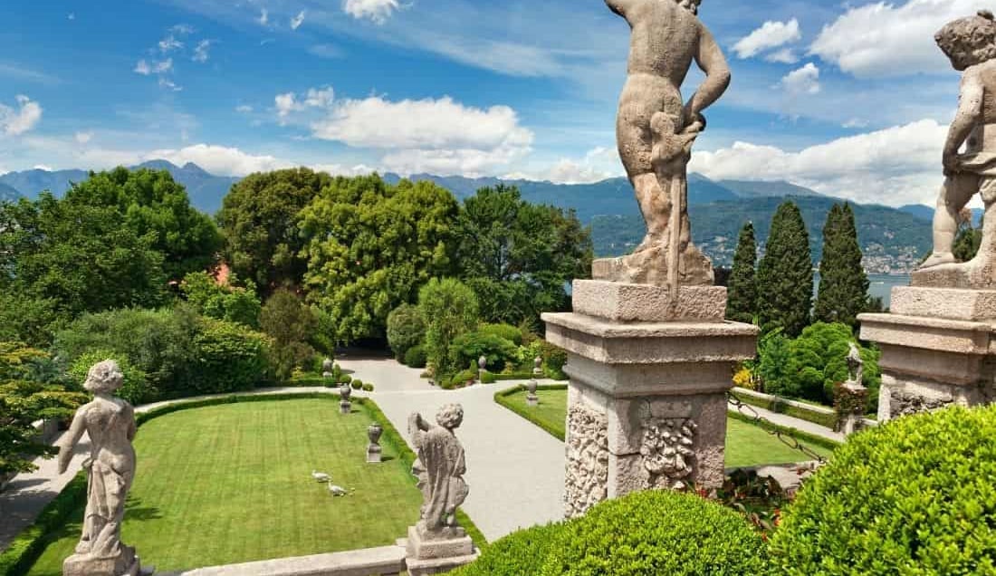 Discover the gardens of Isola Bella