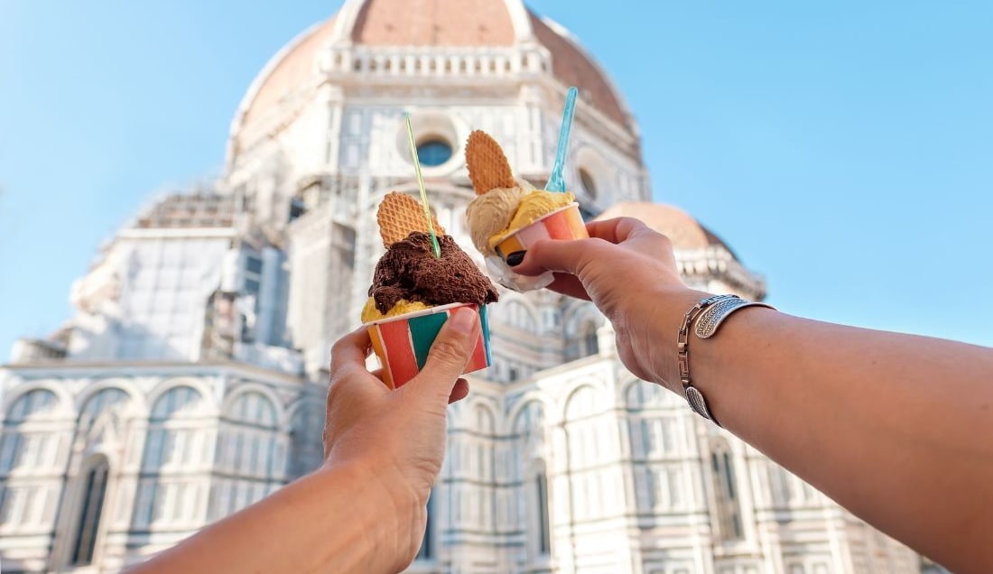 Enjoy gelato in Florence!