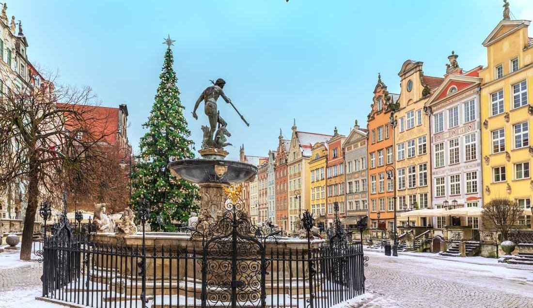 Discover Neptune's Fountain in Gdańsk