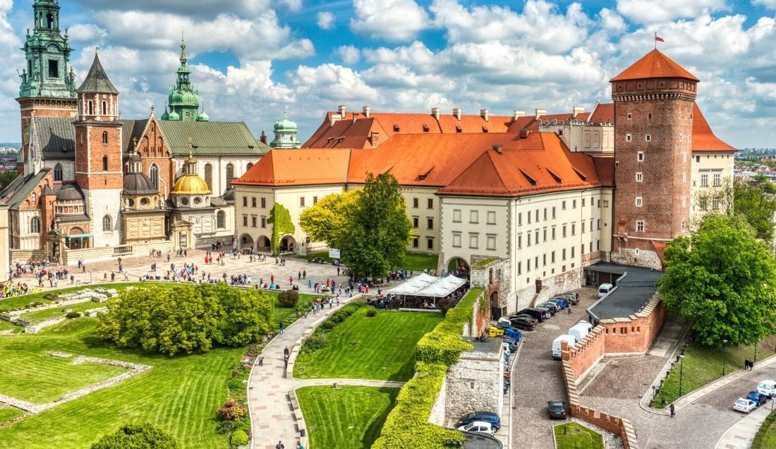 Explore the Wawel Castle Hill