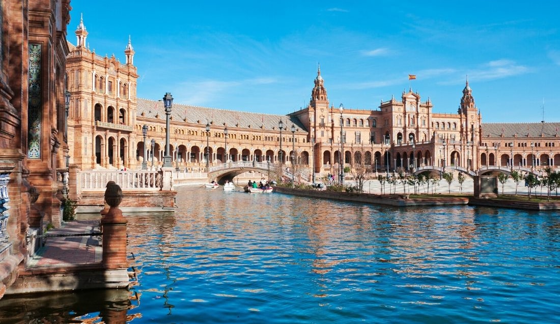Excursion through the streets of Andalucia