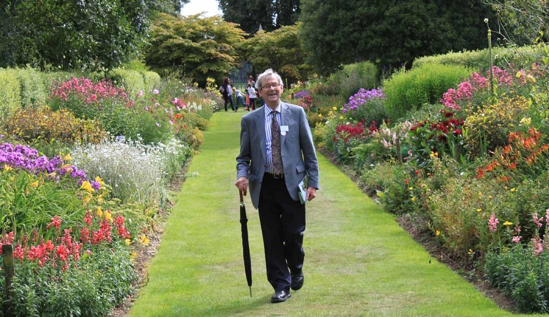 Explore Castle Kennedy Gardens