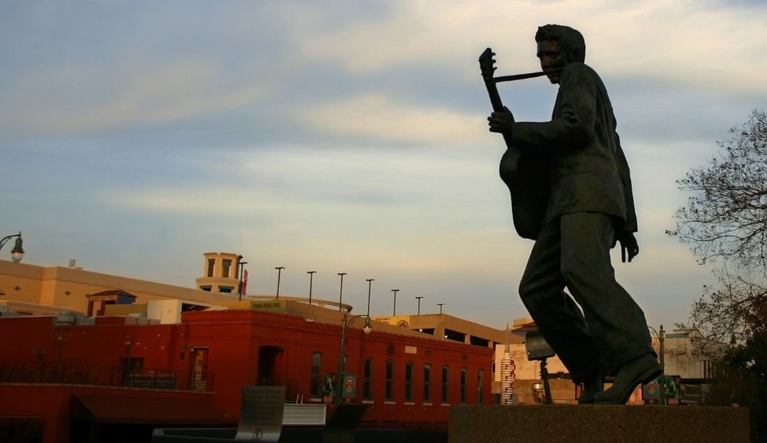 Discover Memphis, the home of the blues and rock ’n’ roll.