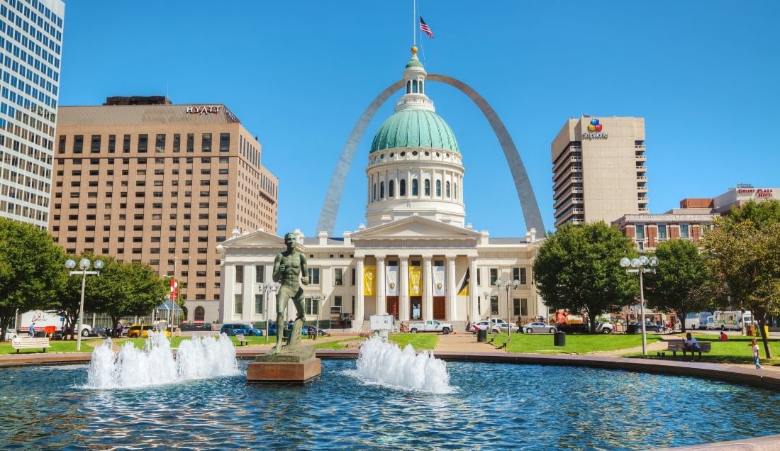 Explore Downtown St Louis