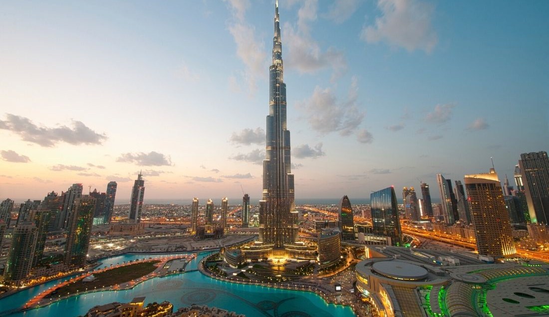 Explore Dubai on an Extension