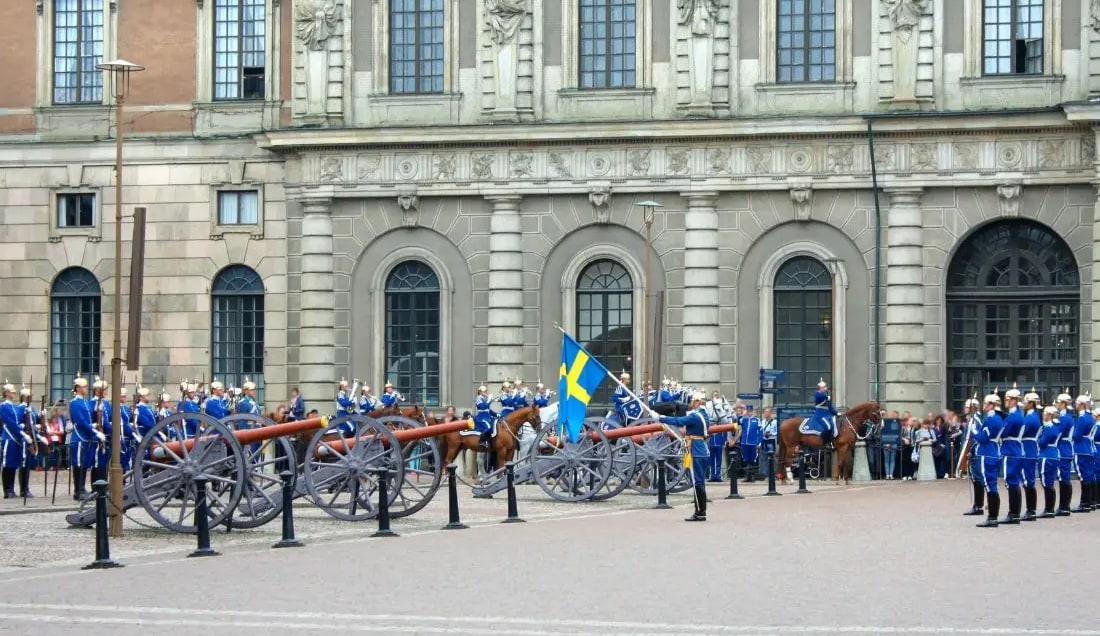 See changing of the guard