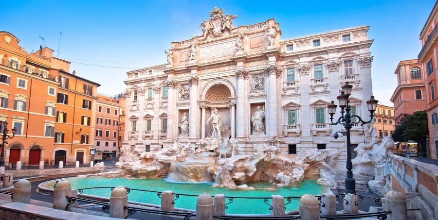 See Trevi Fountain - Top Places Italy.jpg