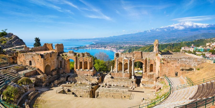 Discover Taormina Sicily - Top Places Italy.jpg