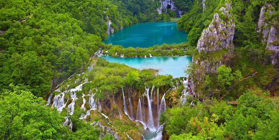 Plitvice Lakes National Park.jpg