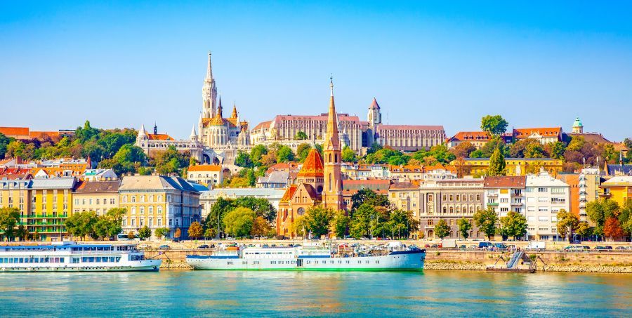 Budapest-cityscape-on-Danube-with-buda-castle river.jpg