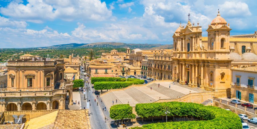 View in Noto, with the Cathedral and the Palazzo Ducezio.jpg