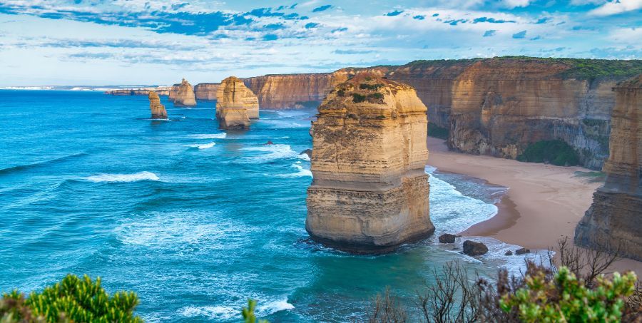 Twelve Apostles Great Ocean Road.jpg