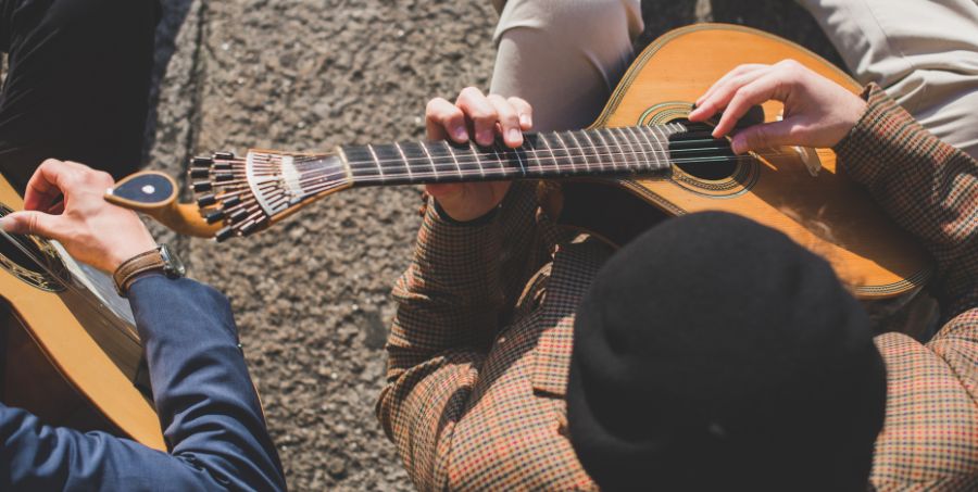 fado-musicians-portuguese-guitar-lisbon-street-performance.jpg