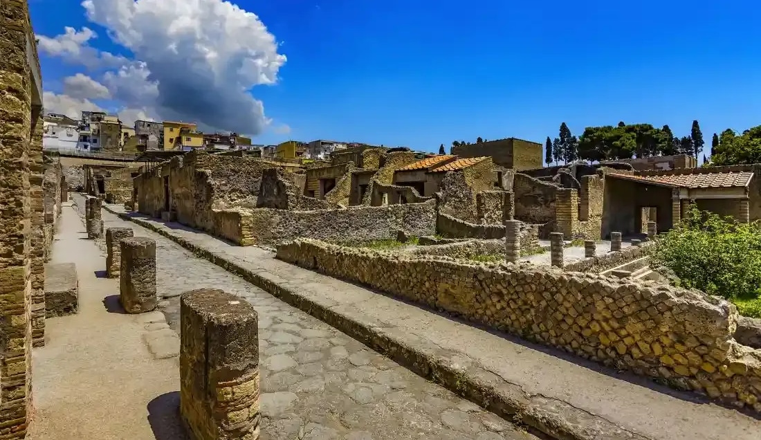 Discover the ancient Roman town of Herculaneum