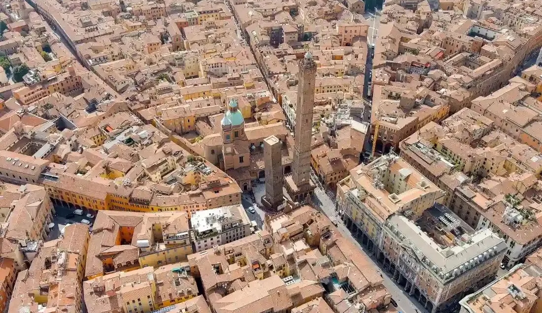 See the top sights of Bologna
