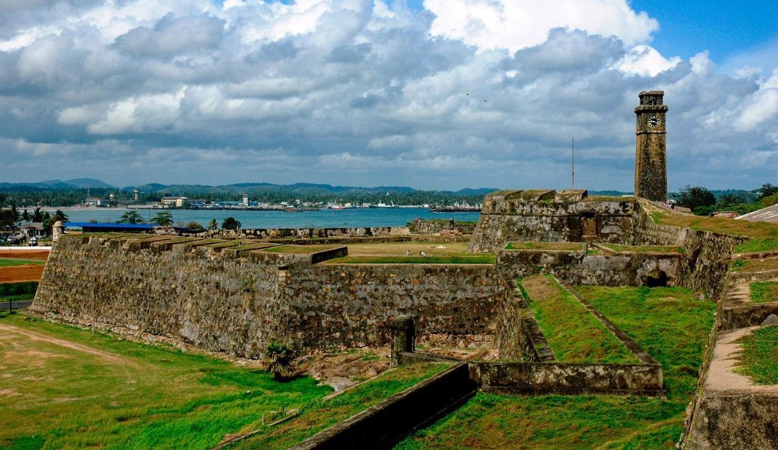 Discover the historic city of Galle