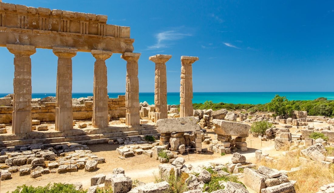 Step back in time in the Archaeological Park of Selinunte