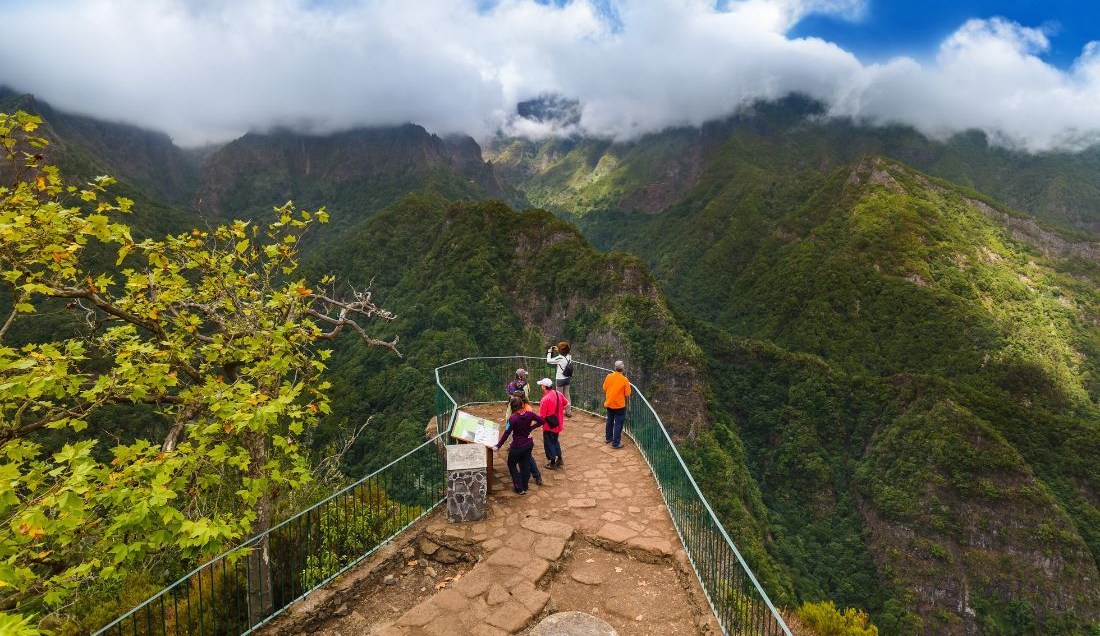 Discover the wonderful scenery of Ribeira National Park