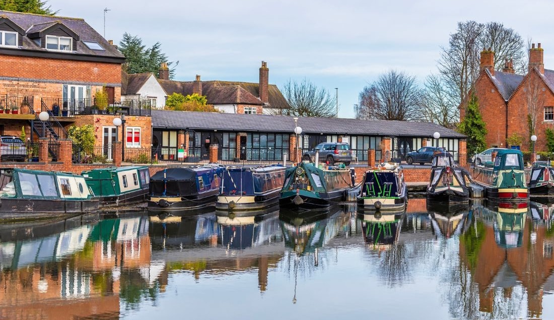 Stay in the charming town of Market Harborough.