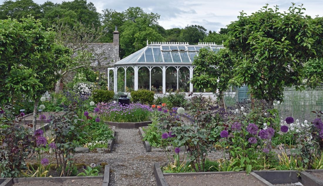 Visit the traditional gardens at Pitmuies.